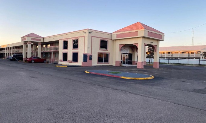 Odessa Hotel | Baymont Inn by Wyndham Odessa University Area