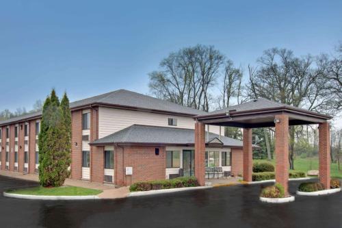 Richmond Hotel | Baymont Inn & Suites Richmond