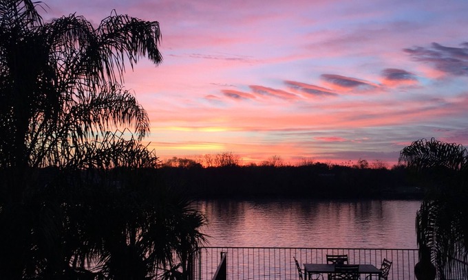 Barataria House | Bayou Life Lodging, Charter Fishing, Ecotourism. Only 25 miles to French Quarter
