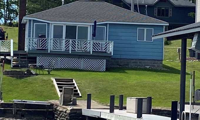 Fair Haven House | Bayside House in Fair Haven with Boat Dock