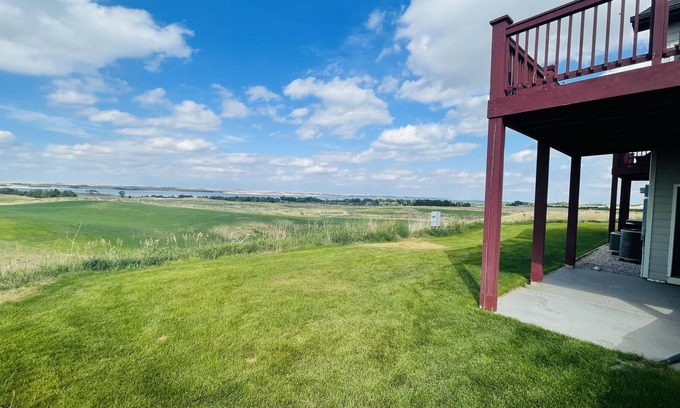 Brule House | Bayside Townhome on #4 Bayside Golf at Lake McConaughy