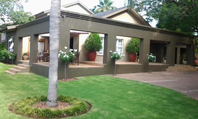 Bayswater House | Bayswater Lodge
