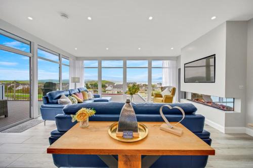 Downings House | BayView Luxury 4 Bedroom Penthouse
