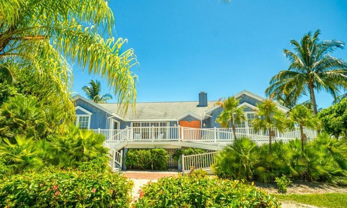 Captiva House | Baywatch Casa home