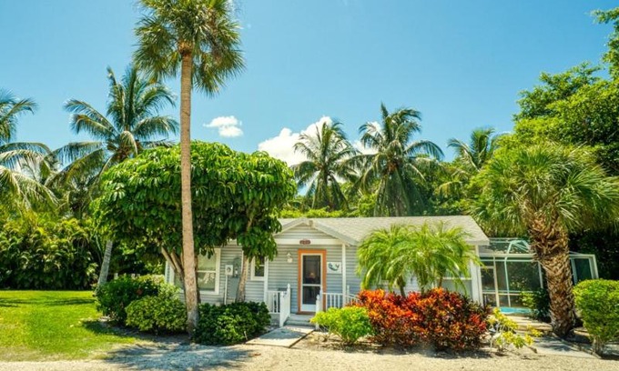 Captiva House | Baywatch Cottage home