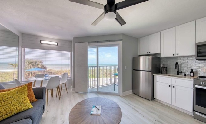 Belleair Beach Condo | BBC110 Renovated Beachfront Condo W/Pool