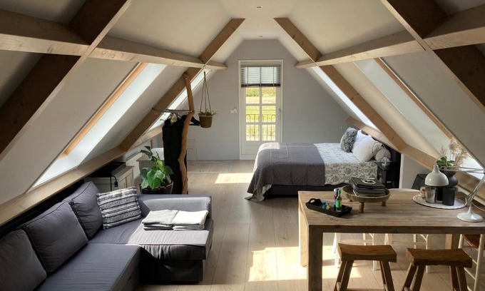 Municipality of Heemskerk Bed & Breakfast | BBOosterweg3 Studio - Free private parking