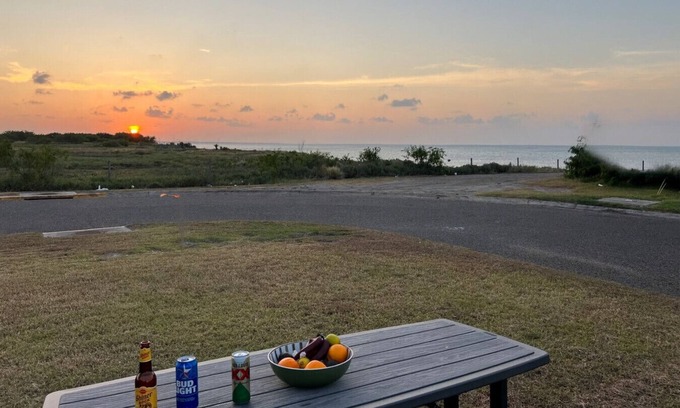 Port Isabel House | BBQ View Sunset 3/2 Corner House