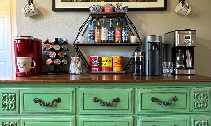 College Station House | BCS Back Forty- fully stocked home & great yard—close to A&M, great food & fun.