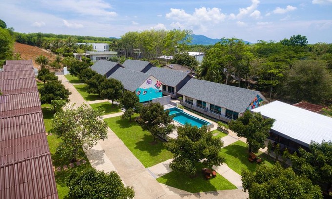 Thep Kasattri House | Be Leaf Resort SHA