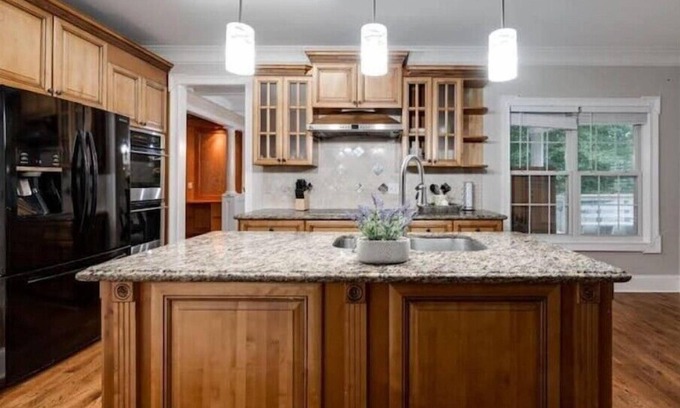 Lawrenceville House | Be My Guestnn