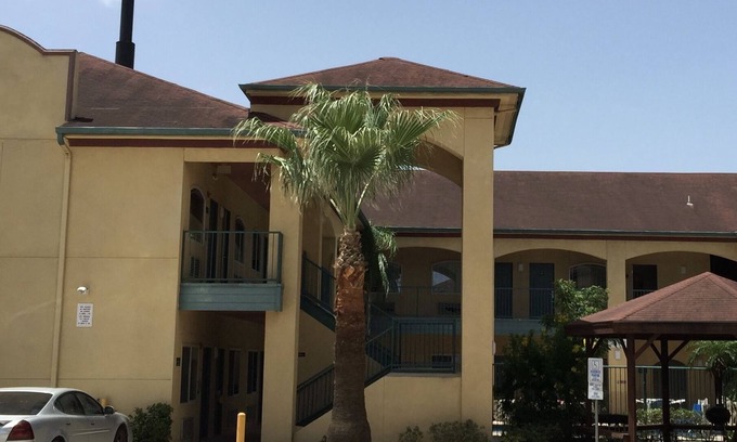 Edinburg Hotel | Be Our Guest in Rio Grande Valley