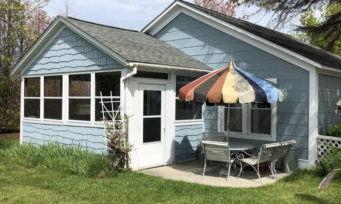 Onekama Cottage | Be our Guests at our Guest House