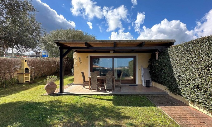 Palau House | [Beach 5min] Private parking, garden and BBQ