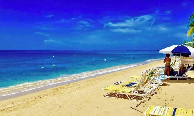 Stella Apartment | Beach Apartment, Walk to the Beach!