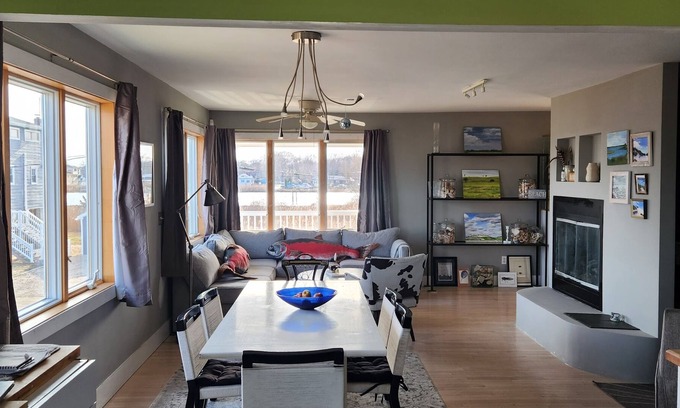 Mastic Beach House | Beach/Bird Watching Paradise on the South Shore