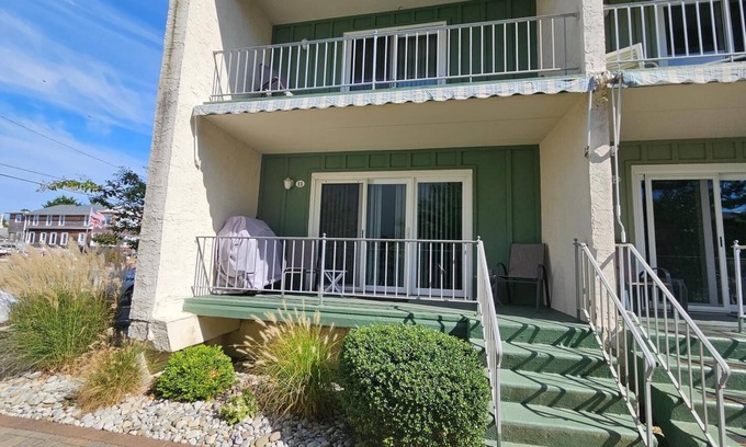 Ship Bottom House | Beach block 2 bed/2.1 bath TownHome with heated pool.