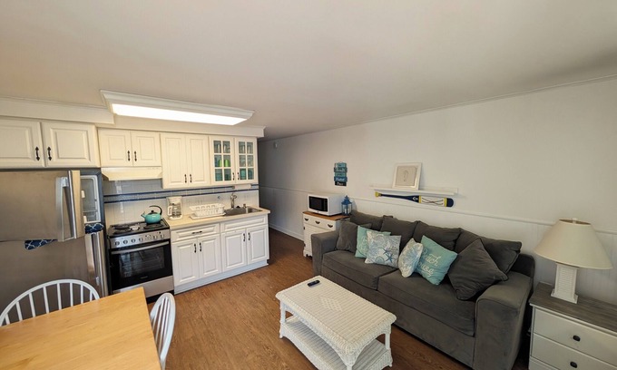 North End Condo | Beach block condo minutes to the boardwalk in Ocean City - Perfect for a getaway