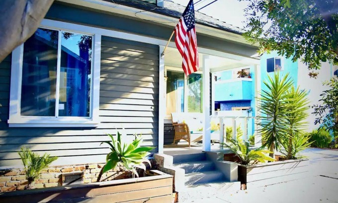 Alamitos Beach House | Beach bungalow