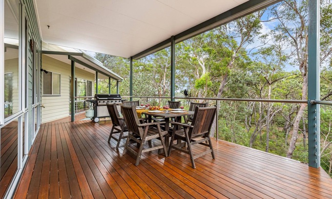 Dunbogan House | Beach, Bush and Birds