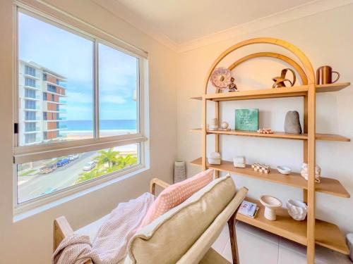 Palm Beach Apartment | Beach By The Window