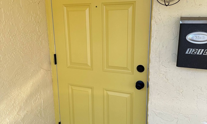 Indialantic Condo | Beach Condo right down the street from the beach
