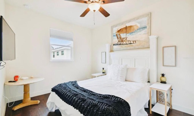 Trailer Estates Apartment | Beach Downtown Pet-friendly 1 BD @ The Park-633