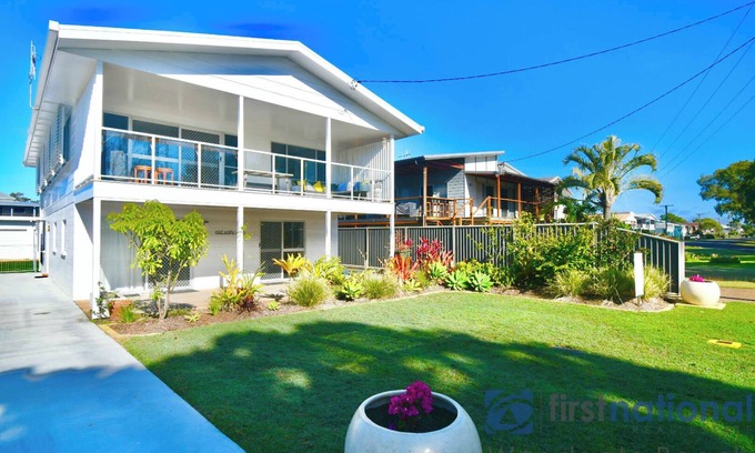 Woodgate House | Beach Escape - 5 The Esplanade