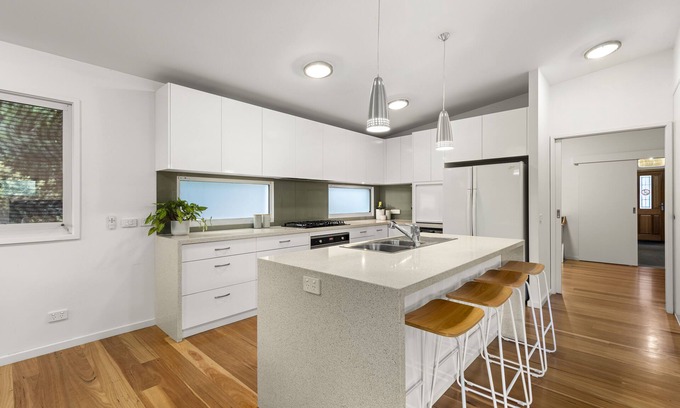 Aireys Inlet House | Beach Escape Meets Bush Retreat