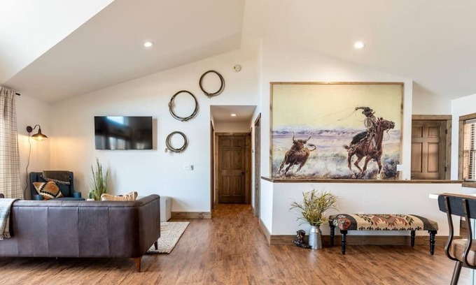New Lisbon Cottage | Beach, fire pits & 25 min to Dells