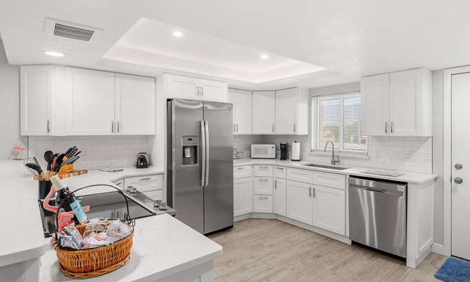 Port Canaveral Condo | ⛱️ Beach Front Condo🚀🌴👙🚢