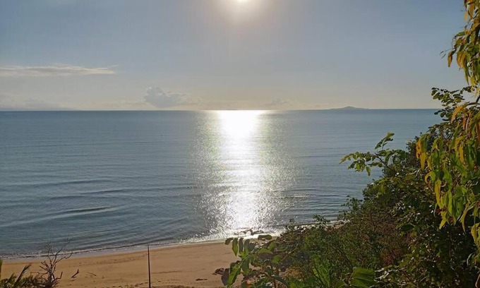 Toomulla House | Beach Front Paradise