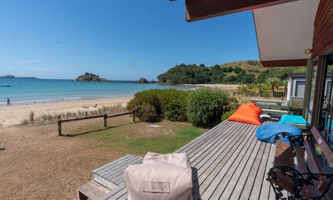 Te Ngaire House | Beach Front Personified - Te Ngaire Bay