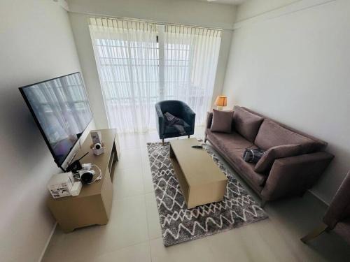 Uswetakeiyawa Apartment | Beach Front studio luxury apartment