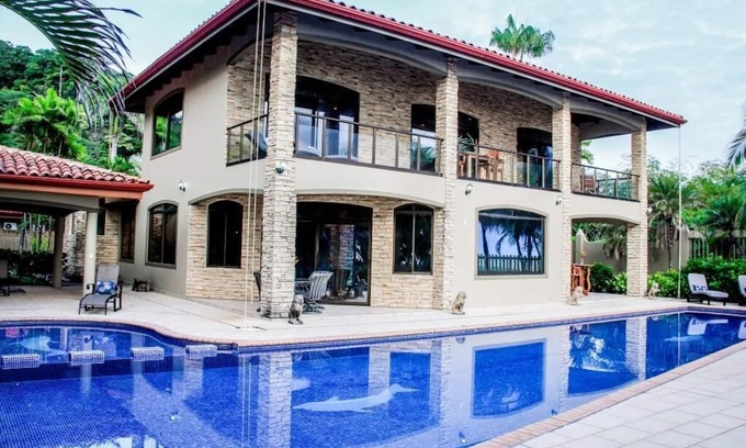 Playa Hermosa Villa | Beach Front Villa in Paradise + Guest House