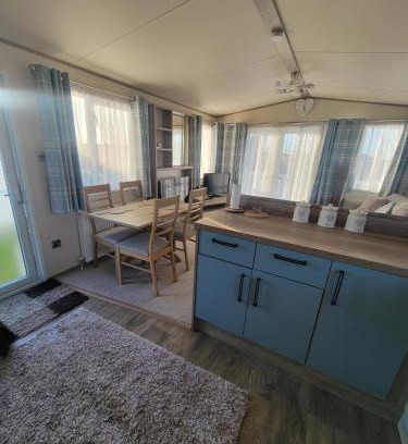 Lydd-on-Sea Resort | Beach gardens