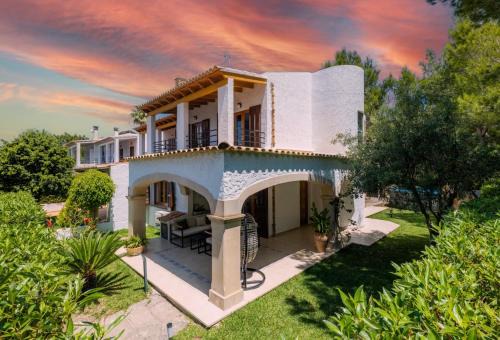 Muro House | Beach House, 1 min to beach