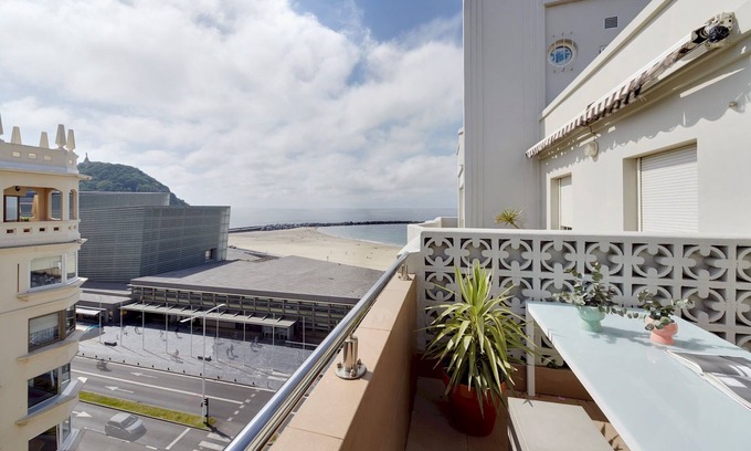 Gros Apartment | Beach House 2 by FeelFree Rentals