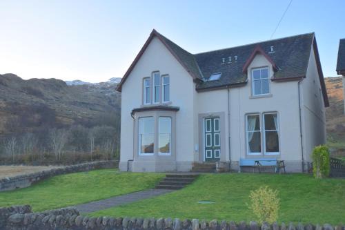 Cairndow House | Beach House - Carrick Castle