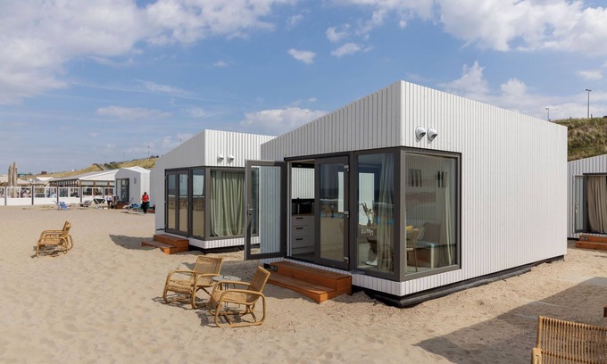 Zandvoort Ski Chalet | Beach House in Zandvoort with Sea View