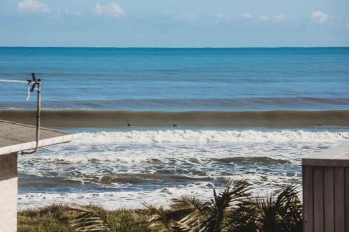 Rewa House | Beach House On Hamblyn
