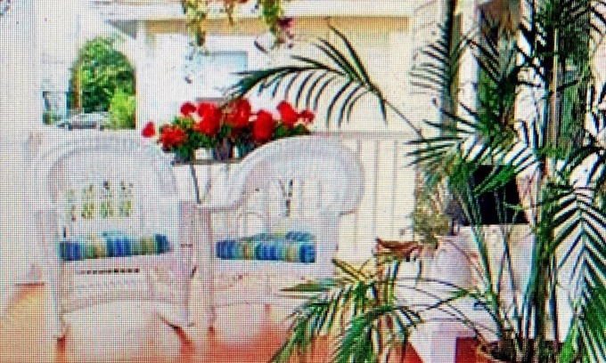 Waveland House | BEACH HOUSE only steps away from the beach.