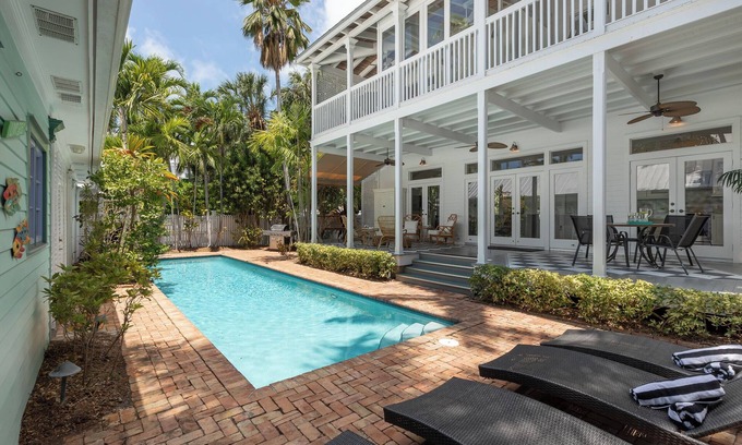 Bahama Village House | BEACH HOUSE ~ Stunning 4B/4Ba Home with Private Pool in Truman Annex!
