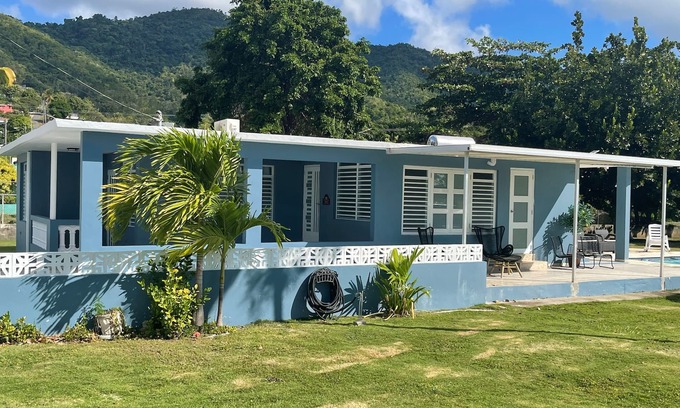 Guardarraya House | Beach House with Pool, Patillas PR