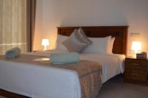 Mount Lavinia Apartment | Beach Mount Apartment (Blue Ocean Apartment)