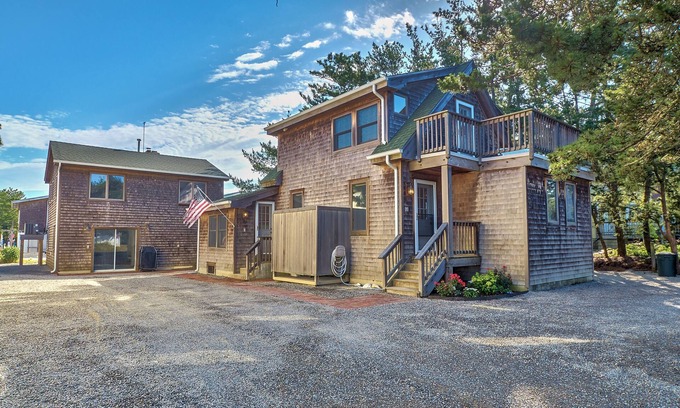 Holgate House | Beach Oasis Getaway-Main House-Two Bungalows Available-Steps from the Water
