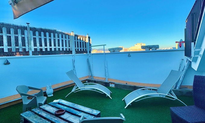Sant Adria de Besos Apartment | BEACH PORT FORUM BARCELONA-TRIPLEX 160M2-CHILL OUT 30M2-9 PEOPLE-WIFI 1GB-NEFLIX
