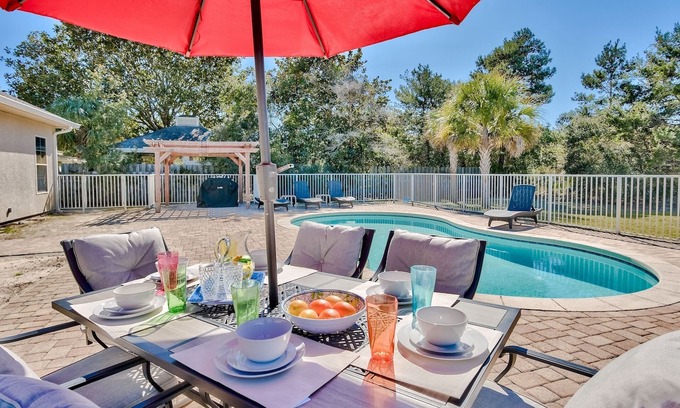 Gulf Pines House | BEACH RETREAT-GULF PINES-PRIVATE POOL-GATED BEACH ACCESS!