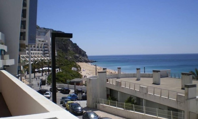 Santiago Apartment | Beach SesimbraT2 Charm Sun Natural Park