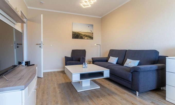 St. Peter-Ording Apartment | Beach shell 2 - Apartment house Deichbude am Strand- 1a location to the main beach